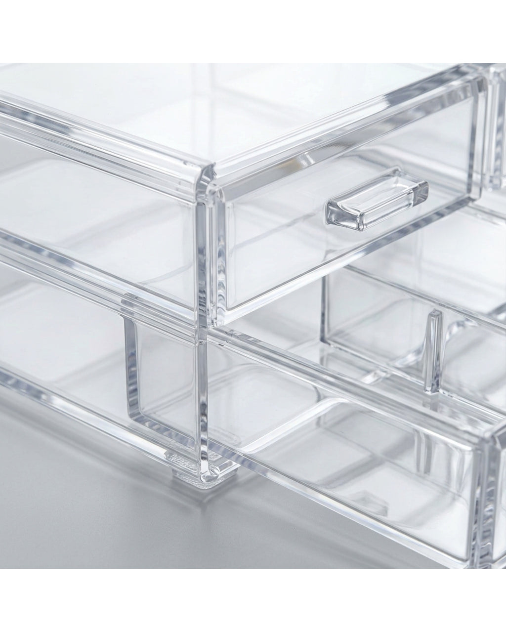 Bleod Clear Acrylic Cosmetic Organizer 24 cm Three Drawers - Detail view